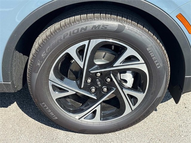 New 2025 Lincoln Nautilus Premier w/ Equipment Group 102A image 9