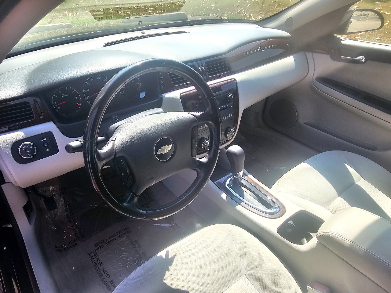 Used 2011 Chevrolet Impala LT image 32