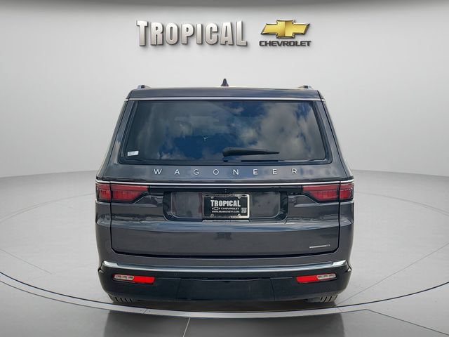 Used 2024 Jeep Wagoneer Series II w/ Flexible Seating Group RWD image 4