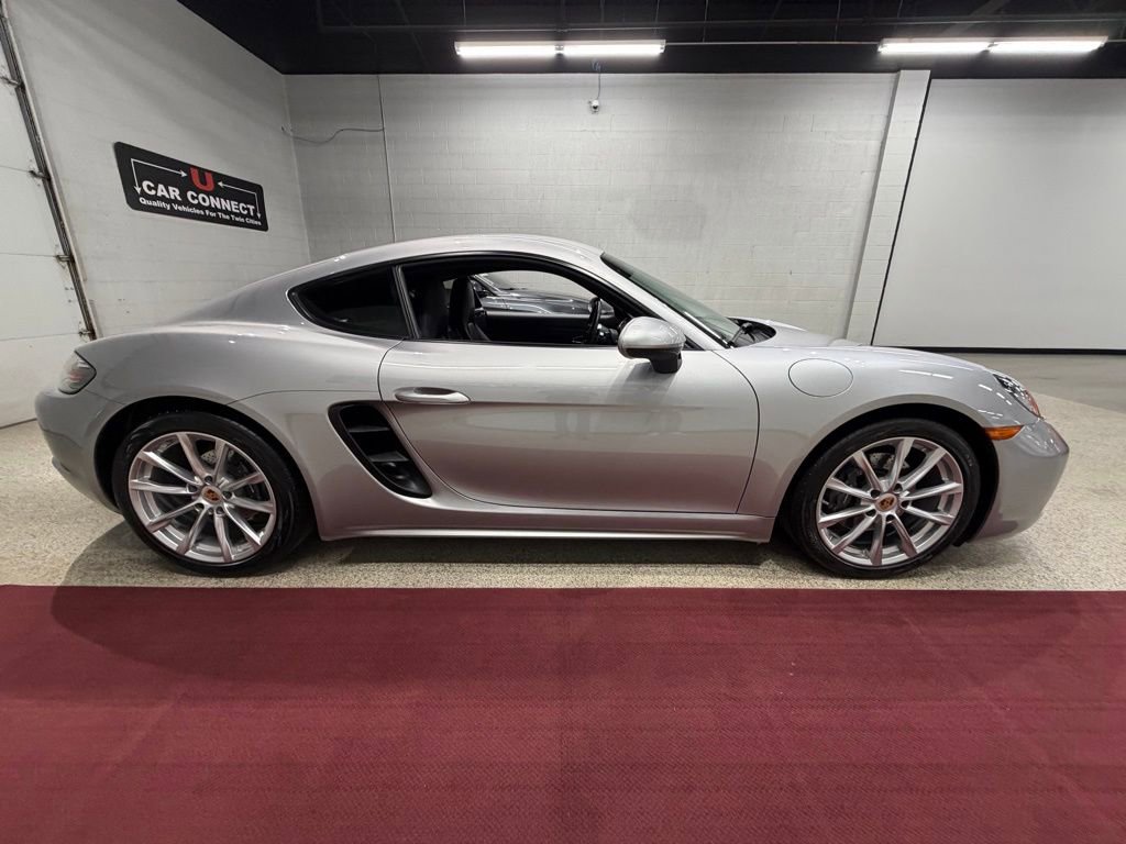Used 2019 Porsche 718 Cayman image 12