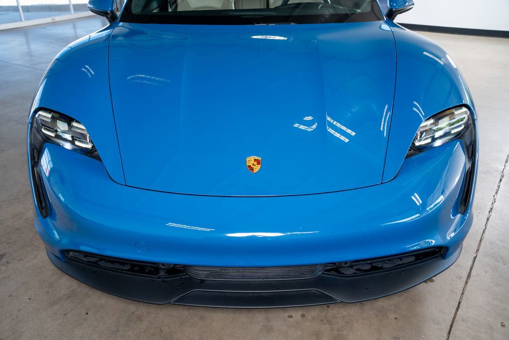 Used 2024 Porsche Taycan image 15