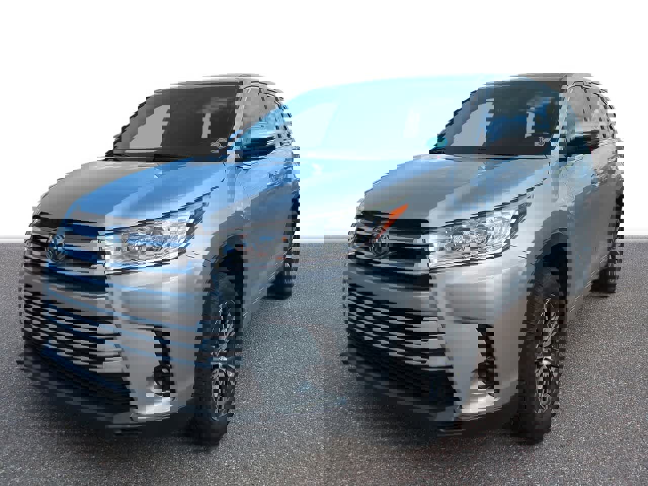 Certified 2018 Toyota Highlander LE FWD image 1