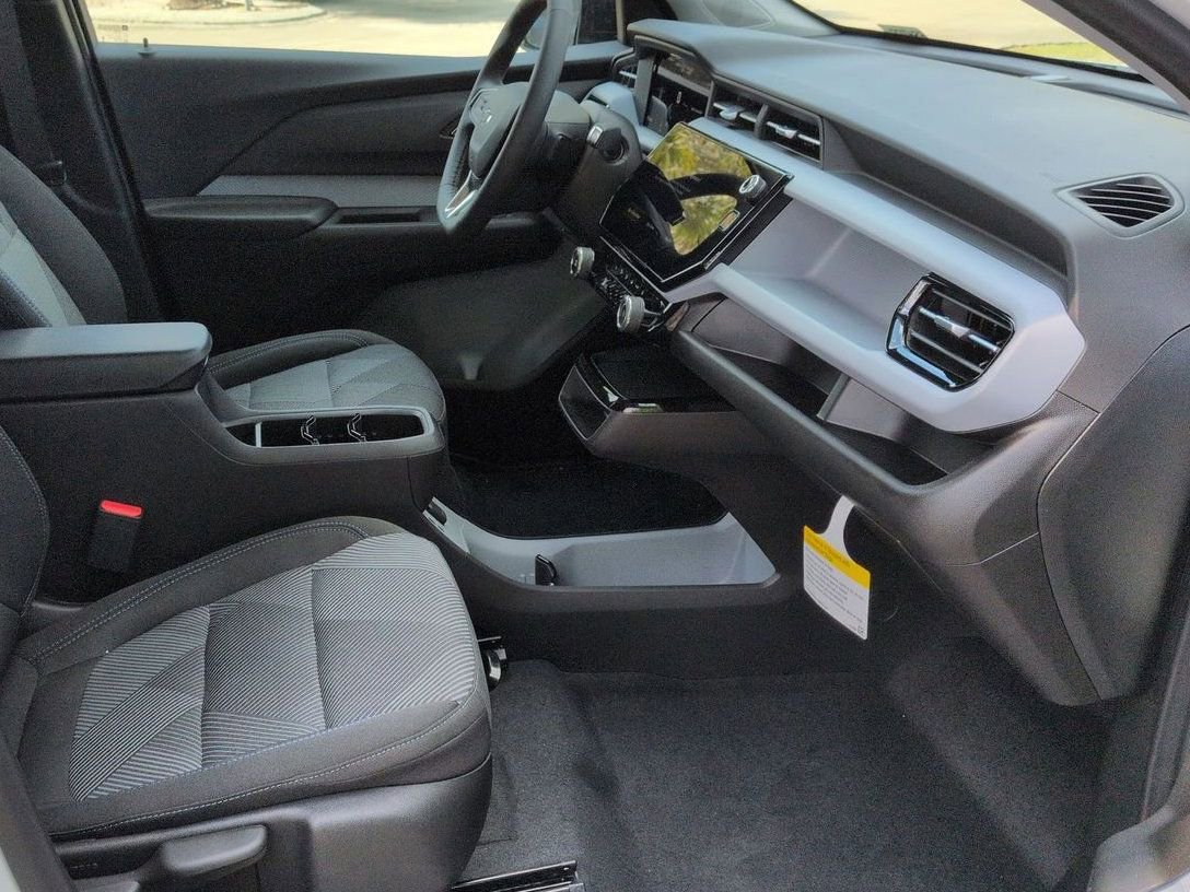 New 2027 Chevrolet Bolt LT w/ Comfort Package image 26