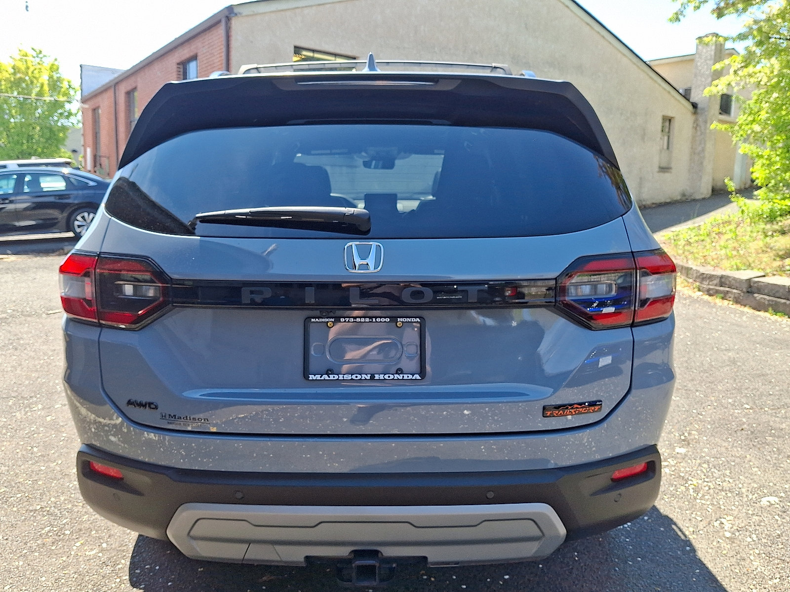 Used 2023 Honda Pilot TrailSport image 8
