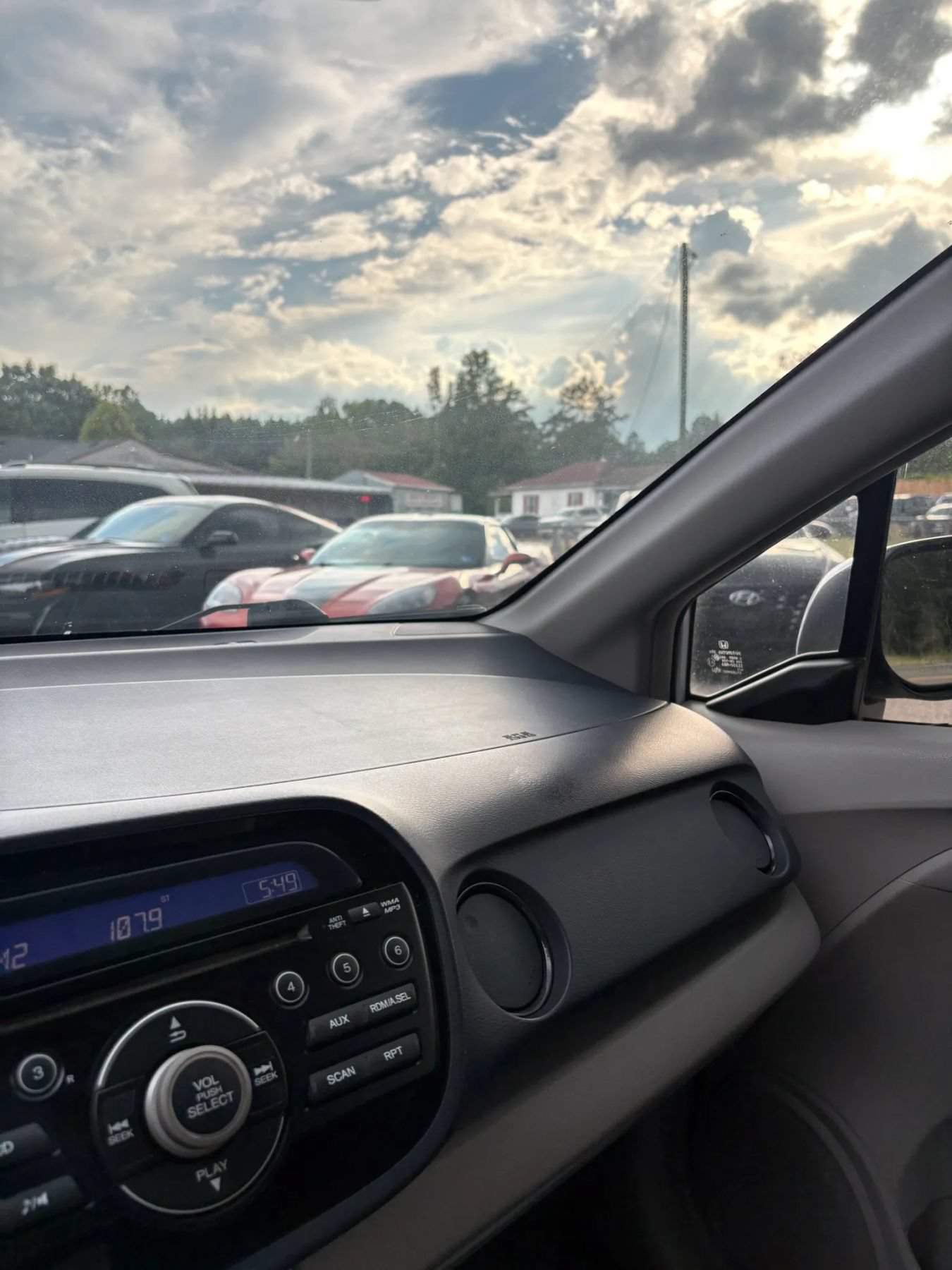 Used 2010 Honda Insight EX image 25
