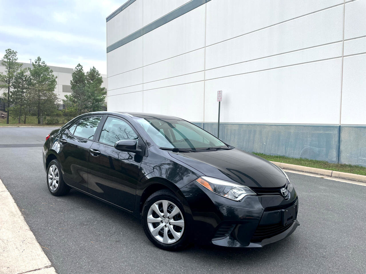 Used 2014 Toyota Corolla LE Premium image 1