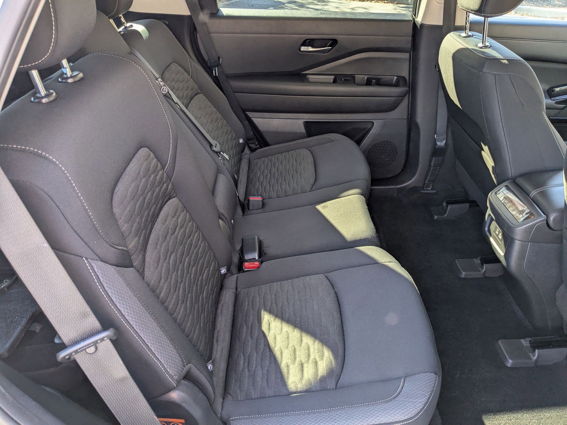 Certified 2022 Nissan Pathfinder SV w/ SV Black Package image 22