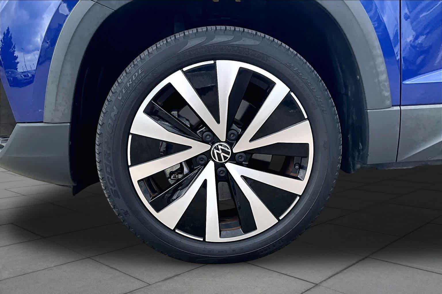 Used 2022 Volkswagen Taos SE FWD image 10