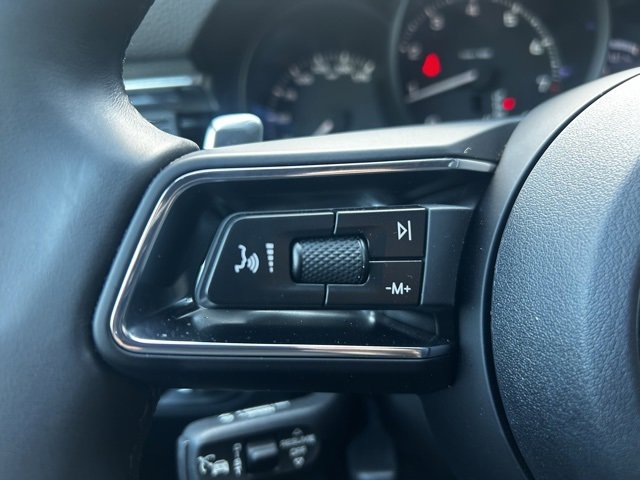 Certified 2025 Porsche Macan image 39
