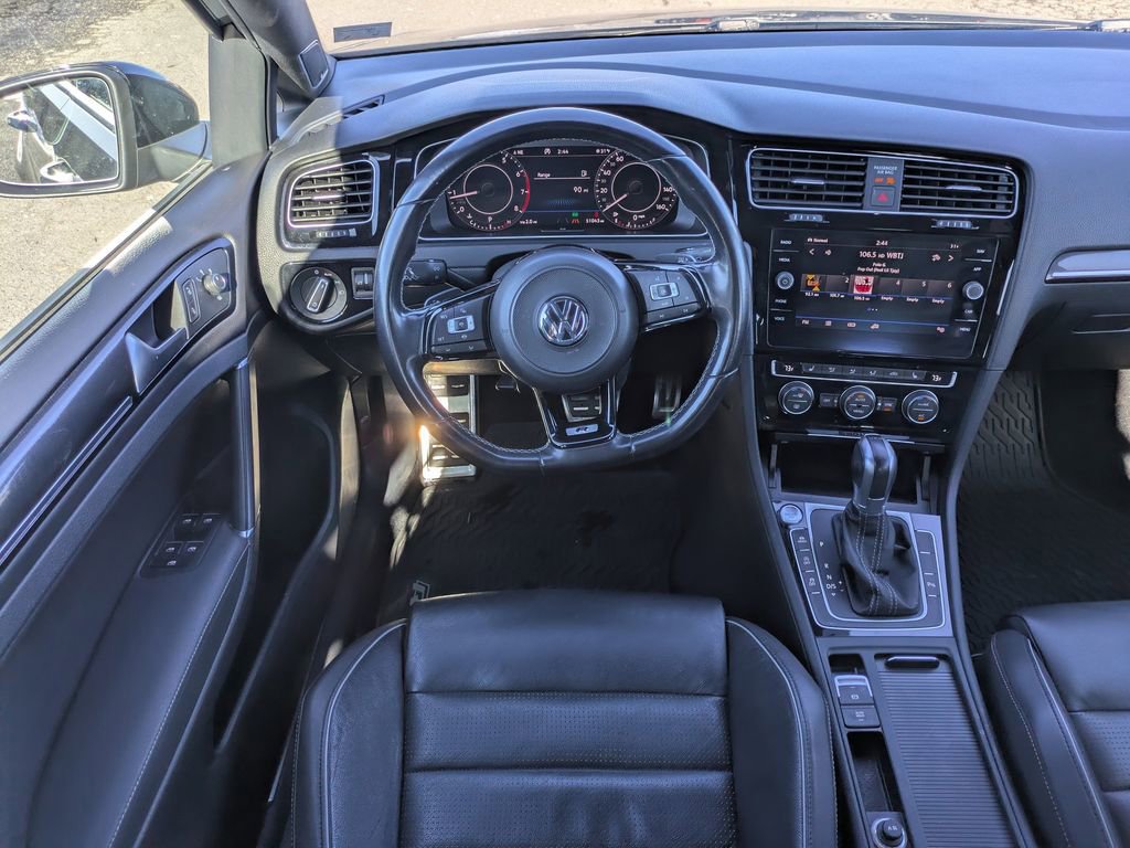 Used 2019 Volkswagen Golf R 4-Door image 16