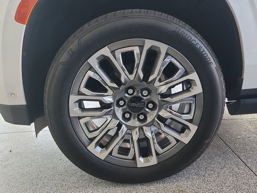 Certified 2024 GMC Yukon Denali Ultimate w/ LPO, Floor Liner Package image 33