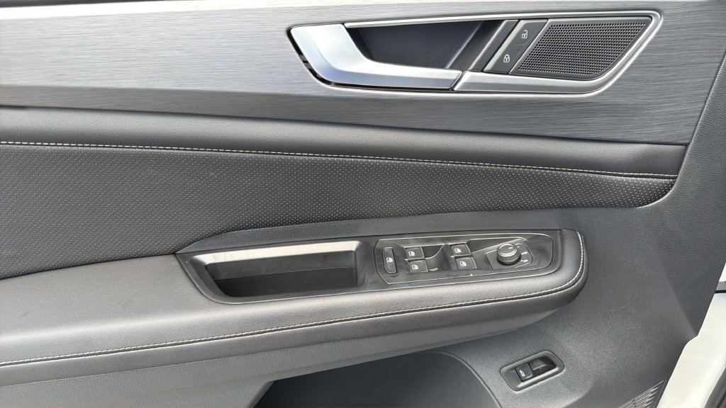 New 2026 Volkswagen Atlas Cross Sport SE FWD image 20
