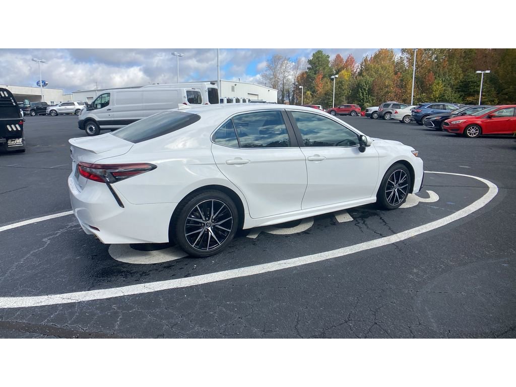 Used 2021 Toyota Camry SE image 23