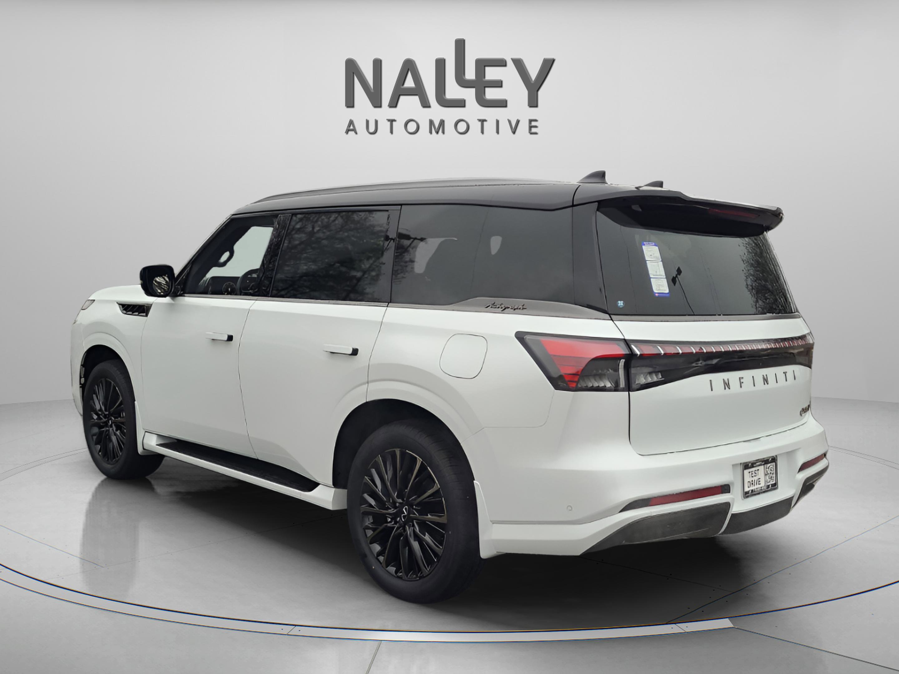 New 2026 INFINITI QX80 Autograph w/ Premium Cargo Package image 3