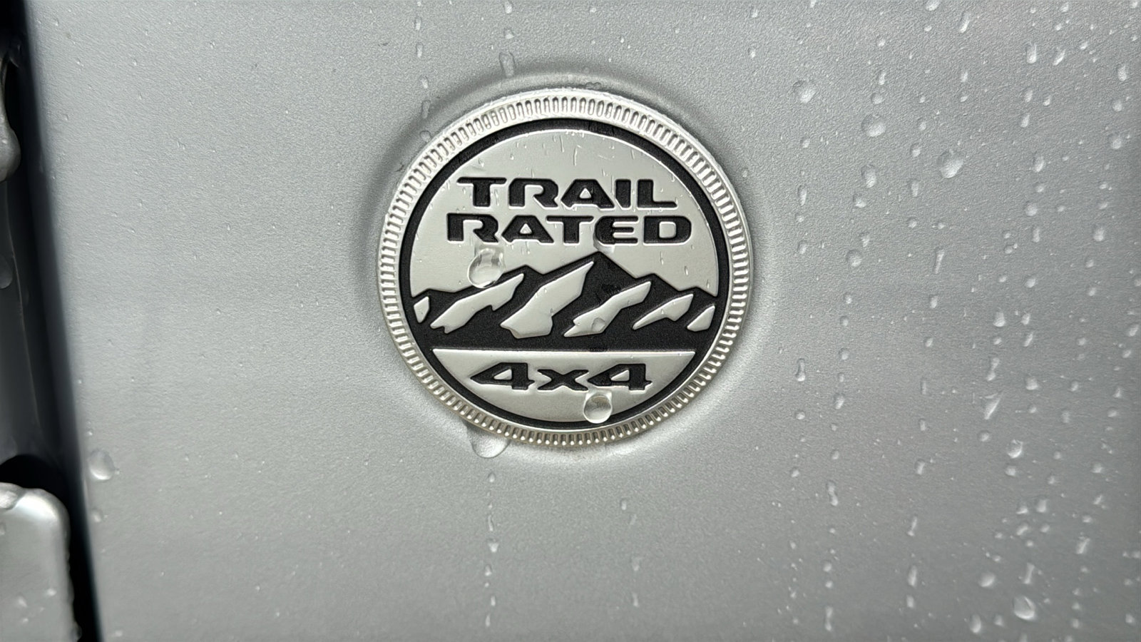 Used 2024 Jeep Wrangler Sahara w/ Technology Group image 10