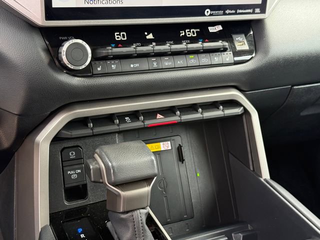 Used 2022 Toyota Tundra Limited w/ Power Package image 18