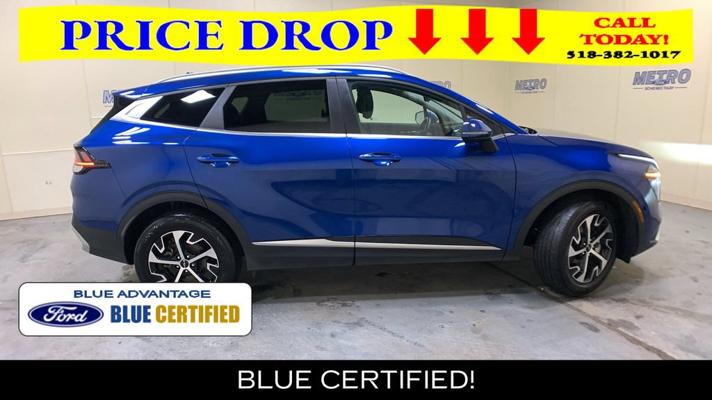 Used 2025 Kia Sportage EX AWD/4WD image 2