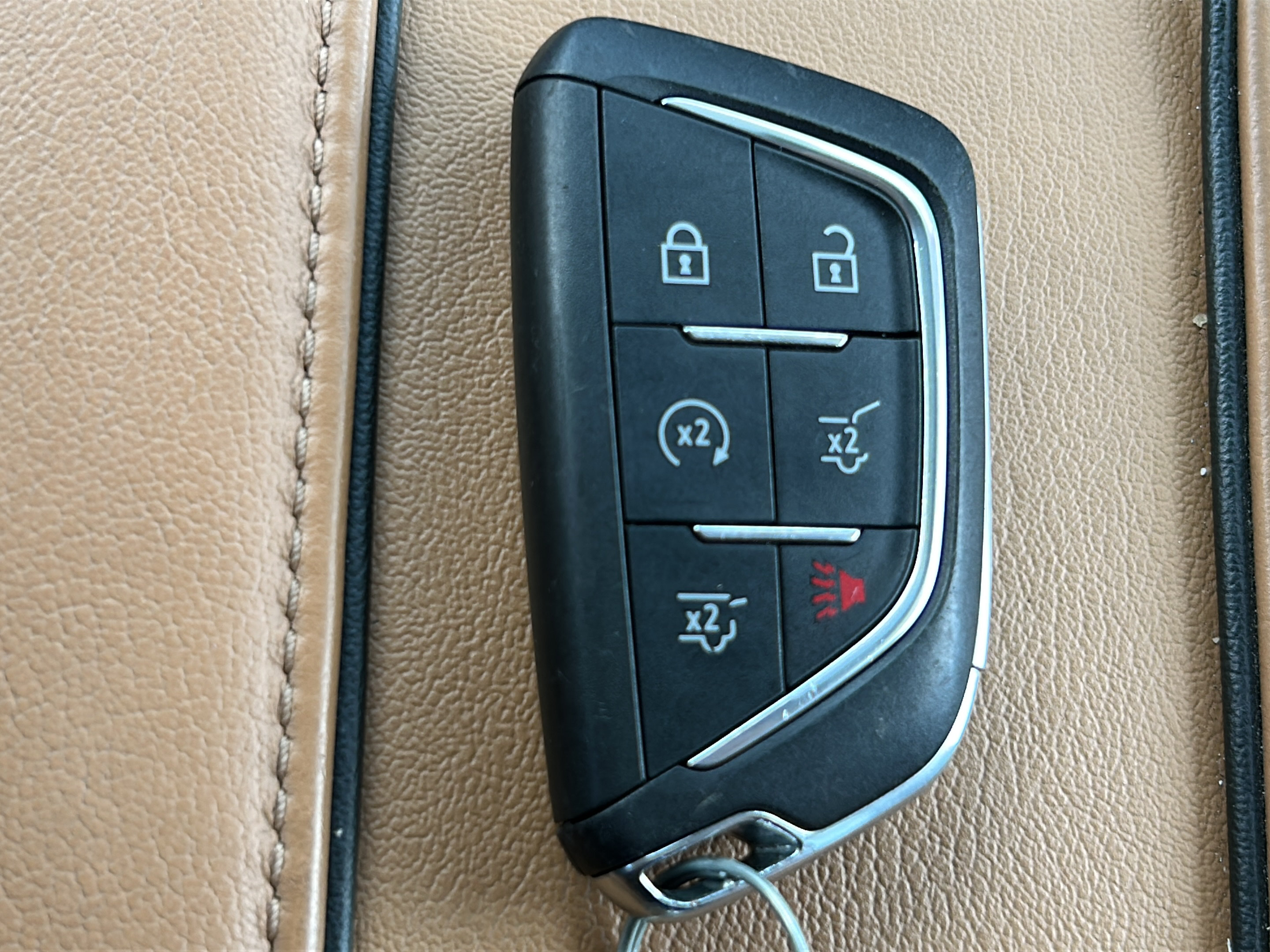 Used 2022 Cadillac Escalade ESV Premium Luxury RWD image 32