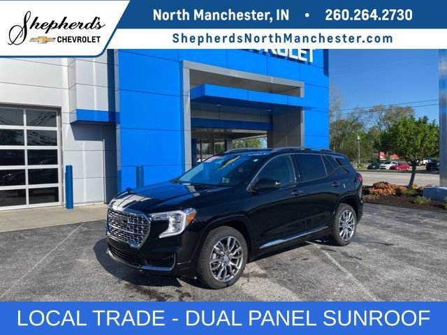 Used 2023 GMC Terrain Denali AWD/4WD image 1