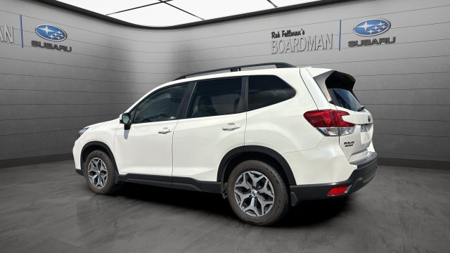 Used 2021 Subaru Forester Premium AWD/4WD image 8