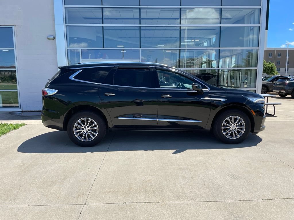 Used 2024 Buick Enclave Essence w/ Trailering Package, 5000 lbs. AWD/4WD image 4