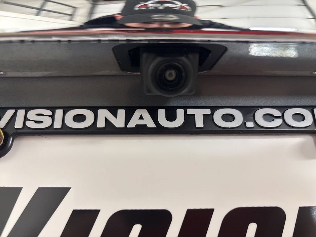 Used 2024 GMC Terrain SLE AWD/4WD image 28