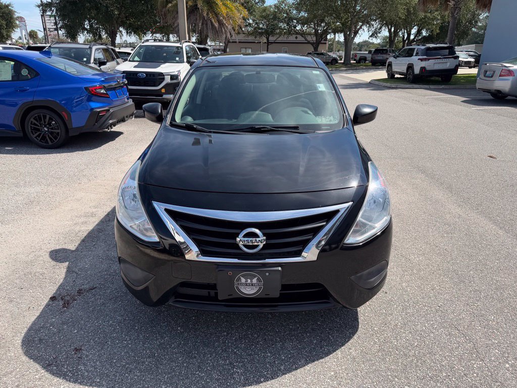Used 2015 Nissan Versa SV w/ SV Tech Package FWD image 12