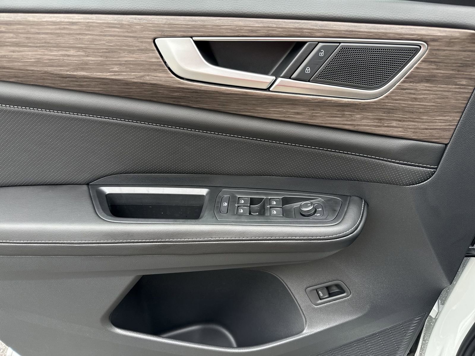 New 2026 Volkswagen Atlas SEL AWD/4WD image 14