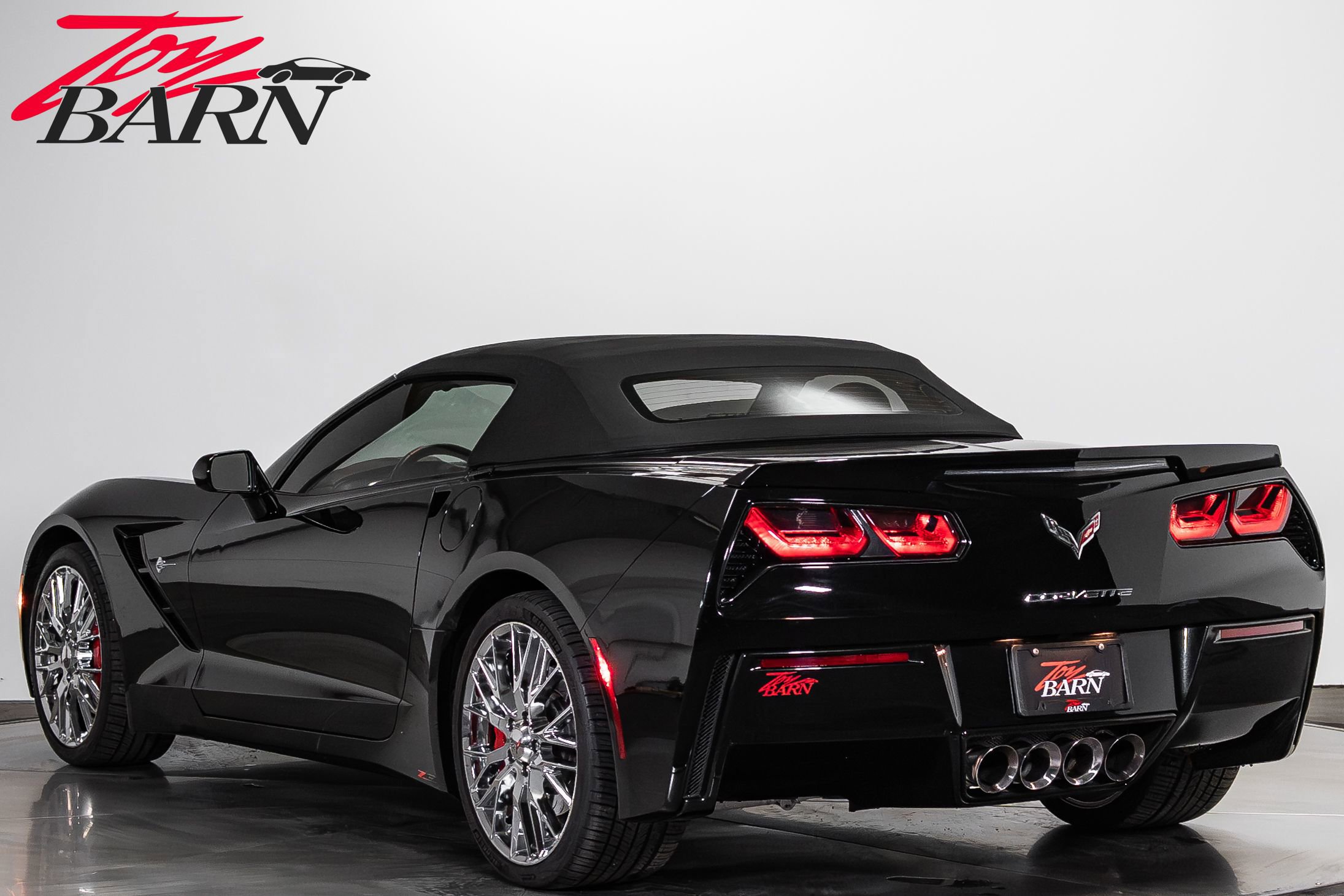 Used 2015 Chevrolet Corvette Stingray Convertible w/ 2LT Preferred Equipment Group RWD image 11