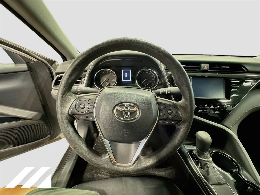 Used 2019 Toyota Camry LE FWD image 11