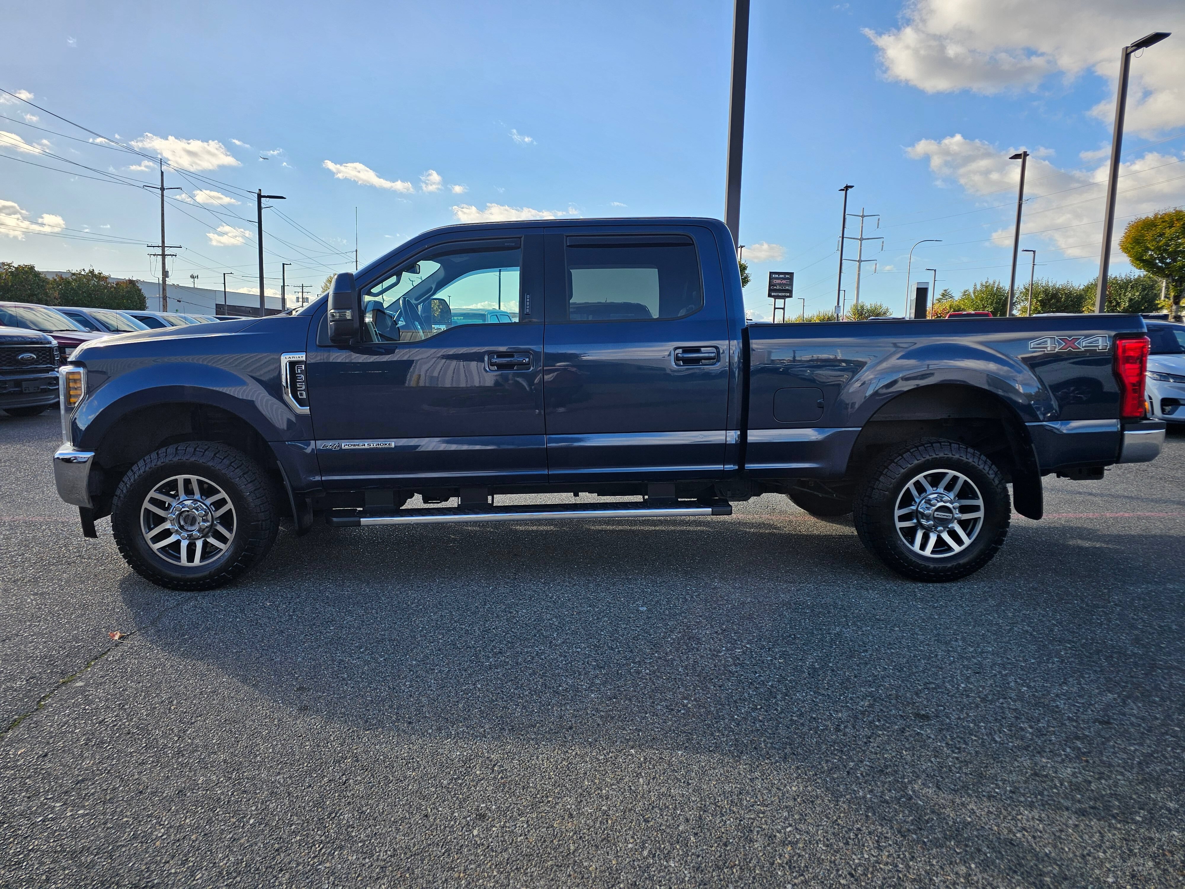 Used 2019 Ford F350 Lariat w/ Lariat Ultimate Package AWD/4WD image 2