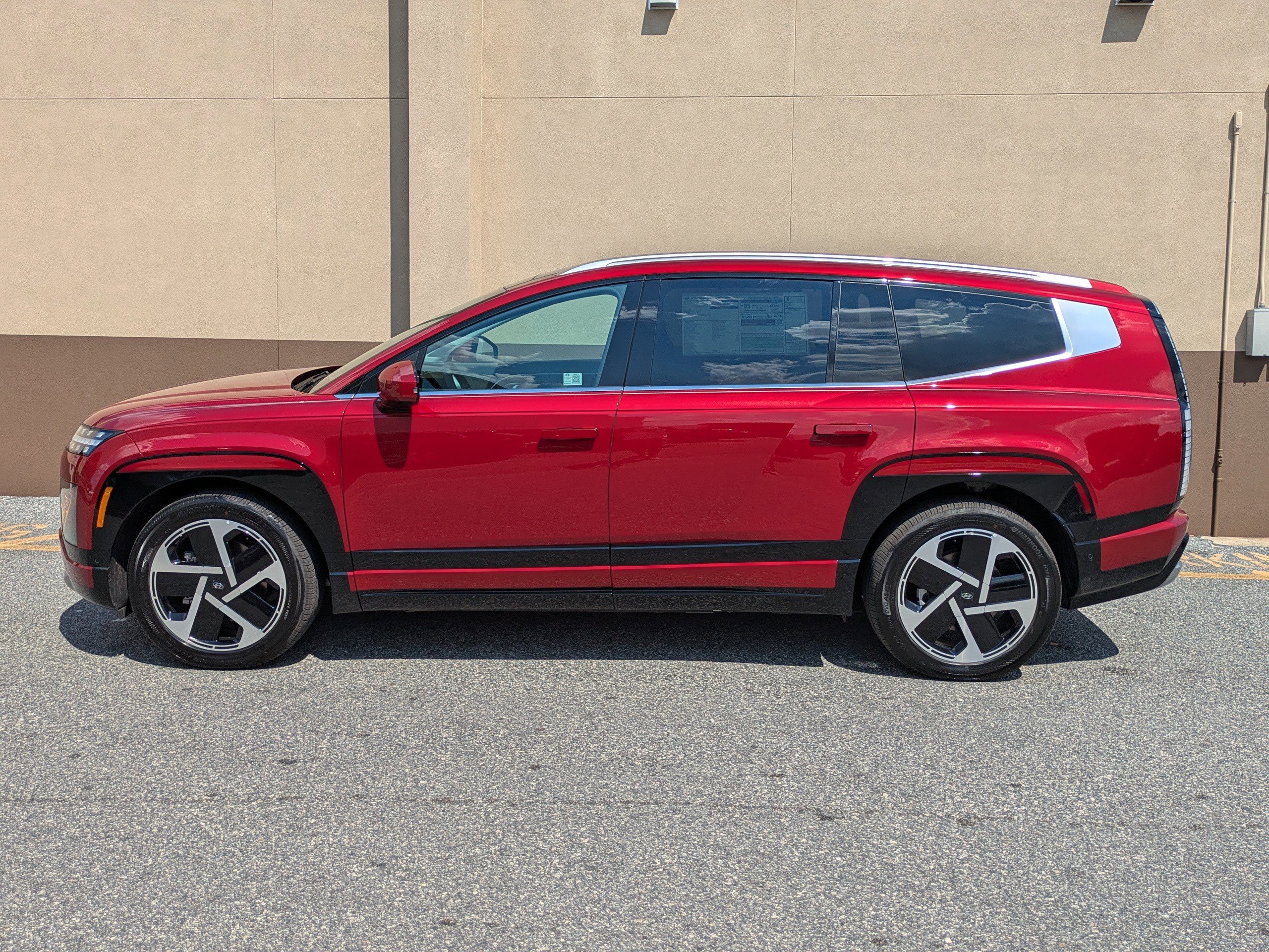 New 2026 Hyundai Ioniq 9 Limited image 9