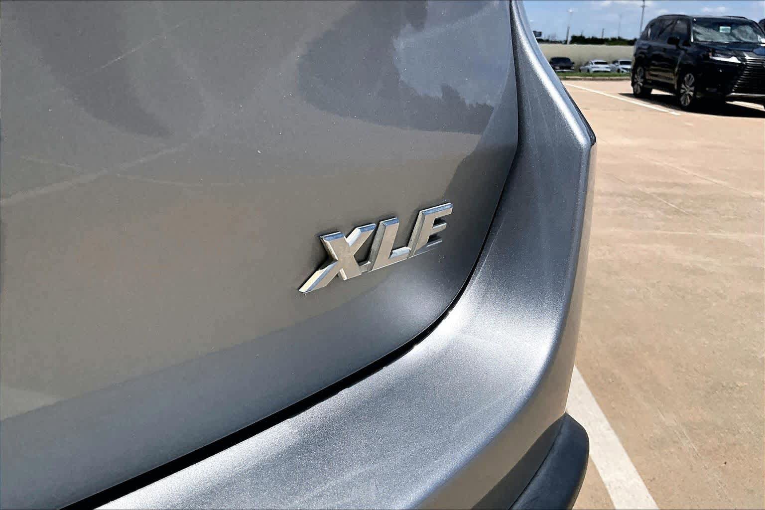 Used 2015 Toyota Highlander XLE FWD image 9