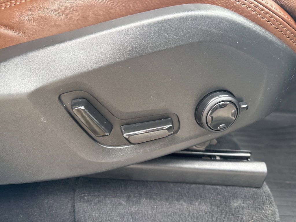 Certified 2024 Volvo XC90 T8 Ultimate w/ Protection Package Premier image 45