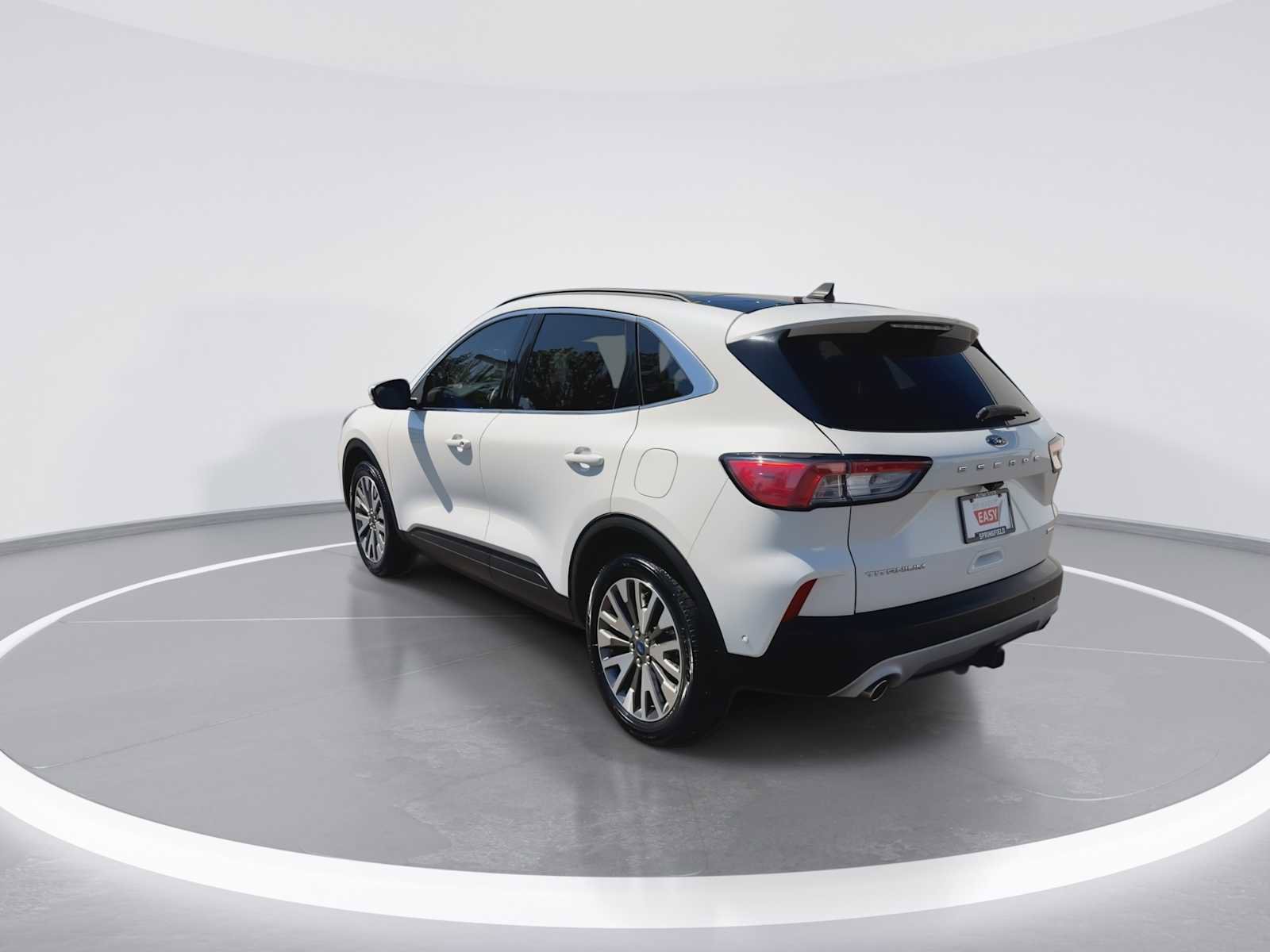 Used 2020 Ford Escape Titanium w/ Titanium Premium Package 2.0 AWD/4WD image 6