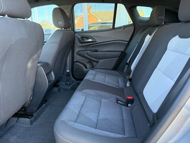 Used 2024 Chevrolet Trax RS w/ Driver Confidence Package image 14