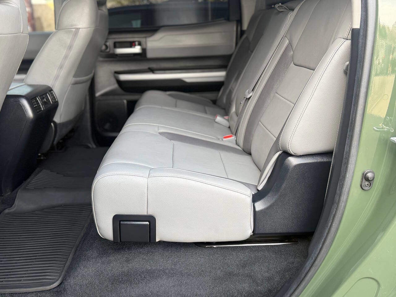 Used 2021 Toyota Tundra Limited w/ Limited Premium Package image 29