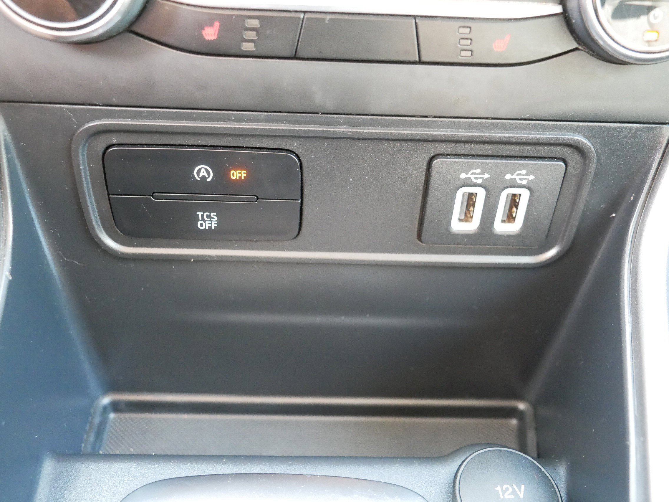 Used 2020 Ford EcoSport SE w/ SE Convenience Package FWD image 31