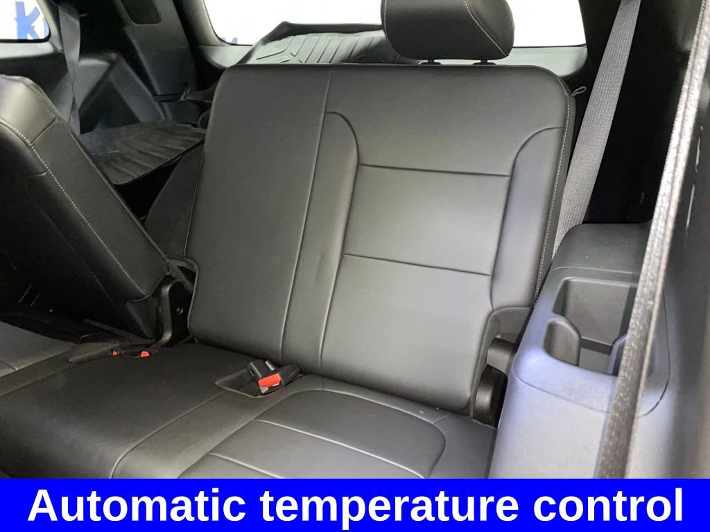 Used 2022 Chevrolet Traverse LT image 10