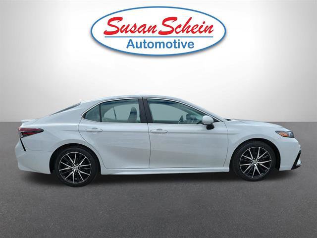 Used 2023 Toyota Camry SE image 24