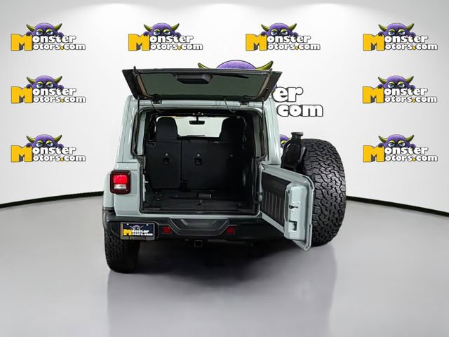 Used 2023 Jeep Wrangler Unlimited Rubicon w/ Cold Weather Group image 26