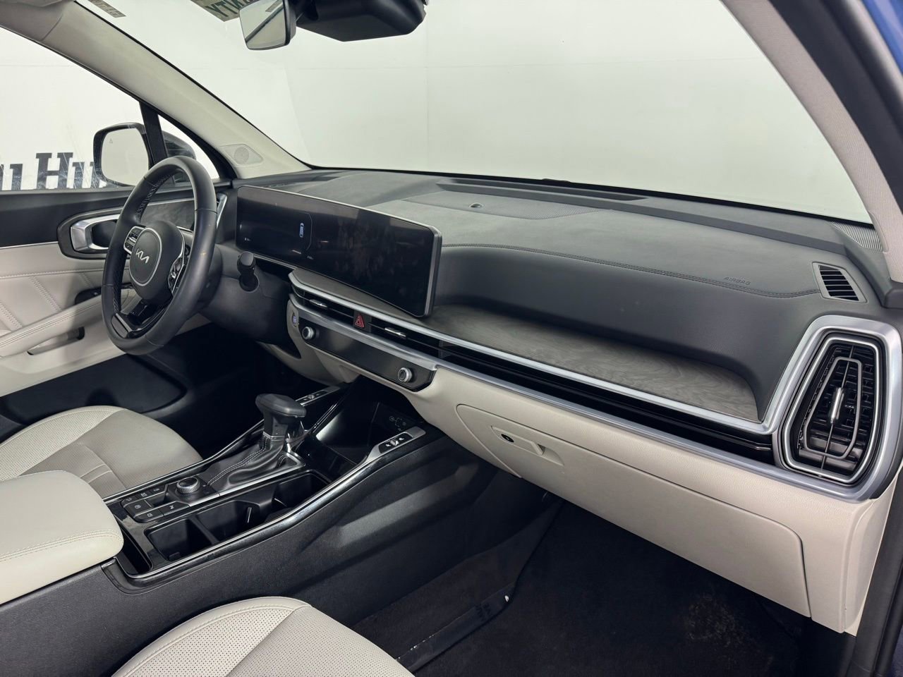 Used 2024 Kia Sorento SX AWD/4WD image 31