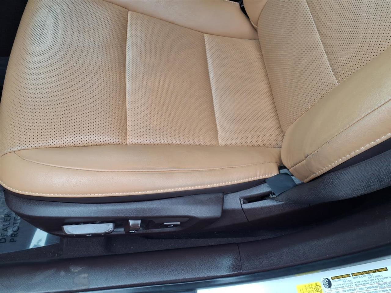 Used 2016 Lexus ES 350 w/ Premium Package w/Wood Trim image 7