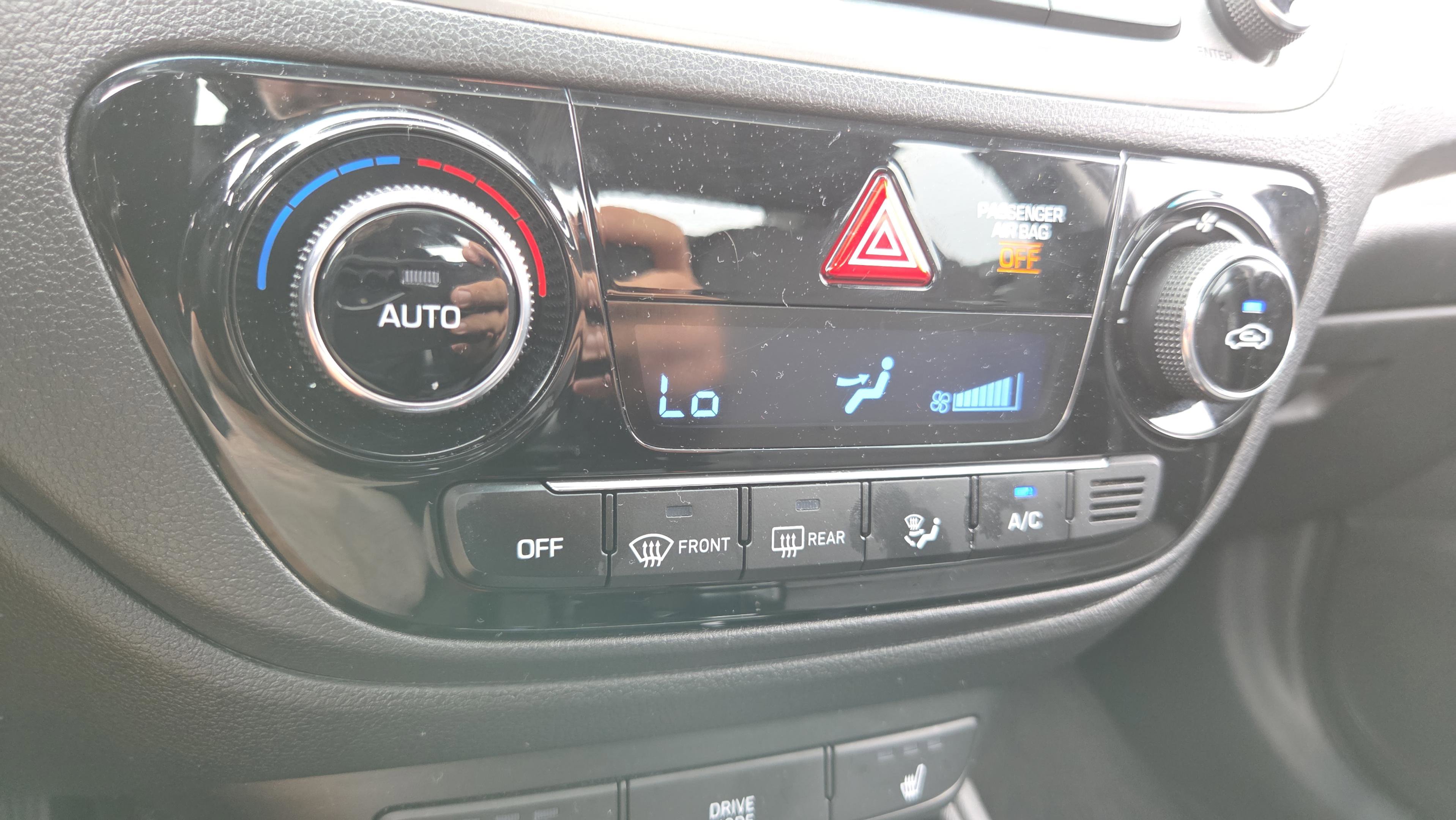 Used 2018 Hyundai Accent Limited image 24