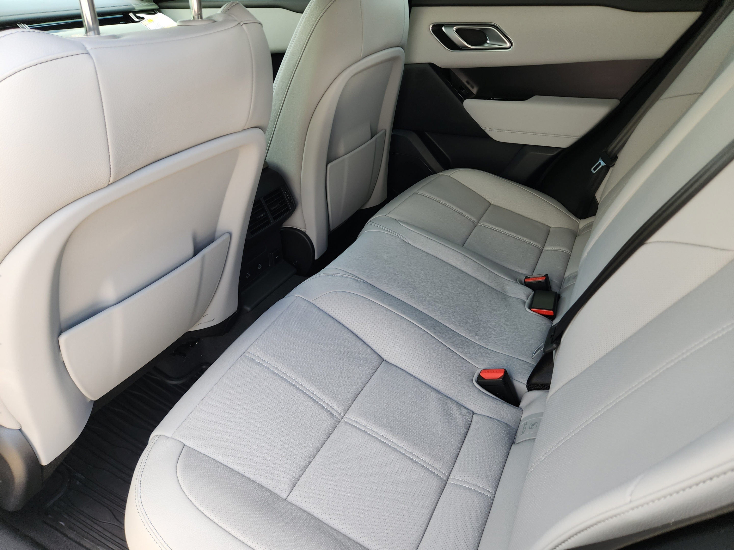 New 2026 Land Rover Range Rover Velar Belgravia AWD/4WD image 25