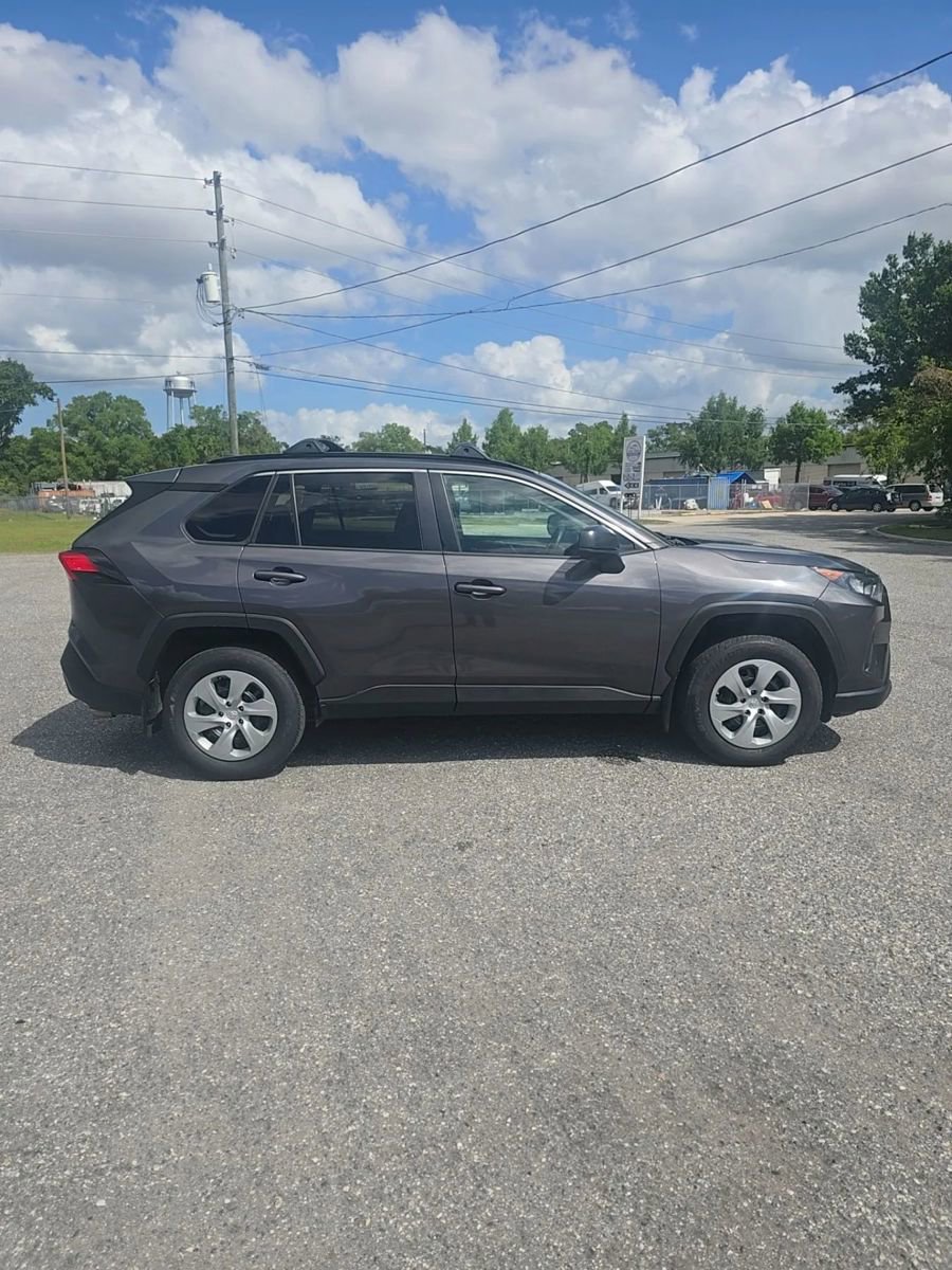 Used 2019 Toyota RAV4 LE w/ All Weather Liner Package AWD/4WD image 5