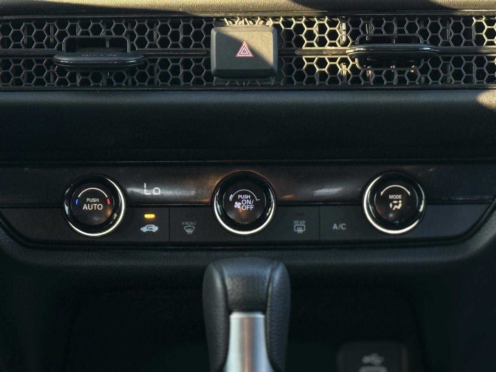 Used 2023 Honda HR-V LX image 18