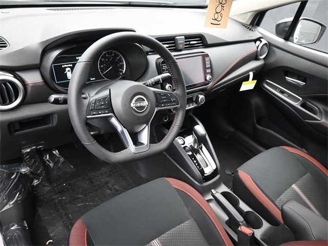 New 2025 Nissan Versa SR w/ Trunk Package image 19