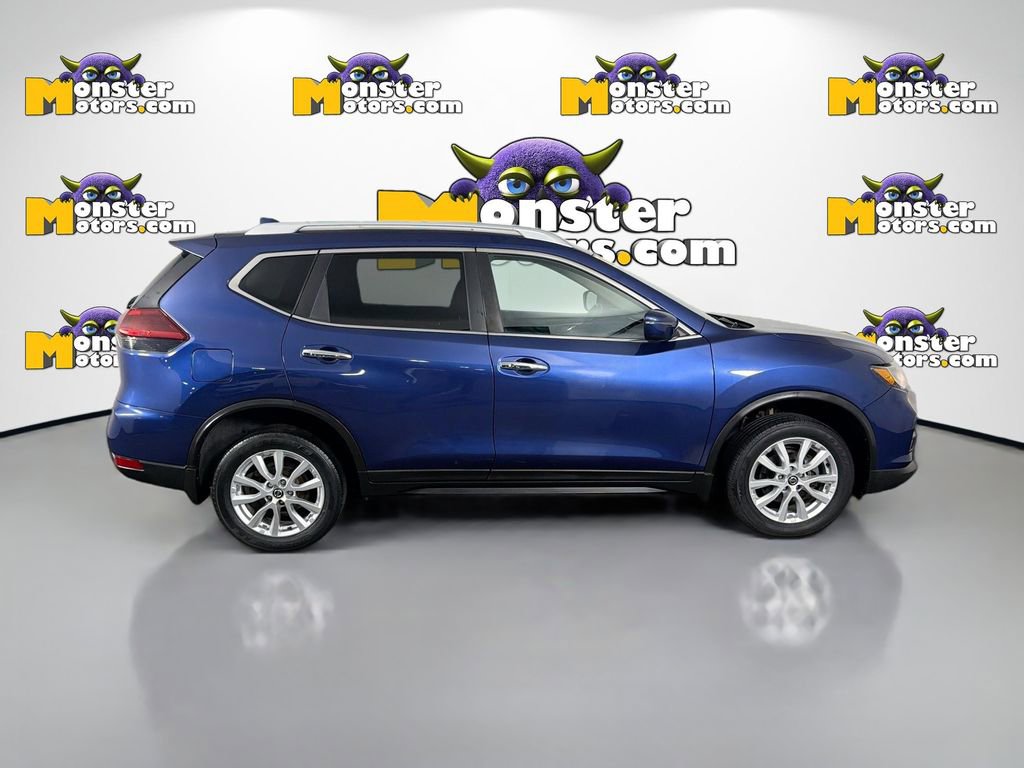 Used 2018 Nissan Rogue SV AWD/4WD image 4