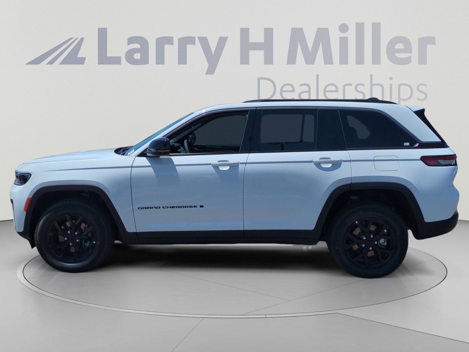 New 2026 Jeep Grand Cherokee Altitude AWD/4WD video 2